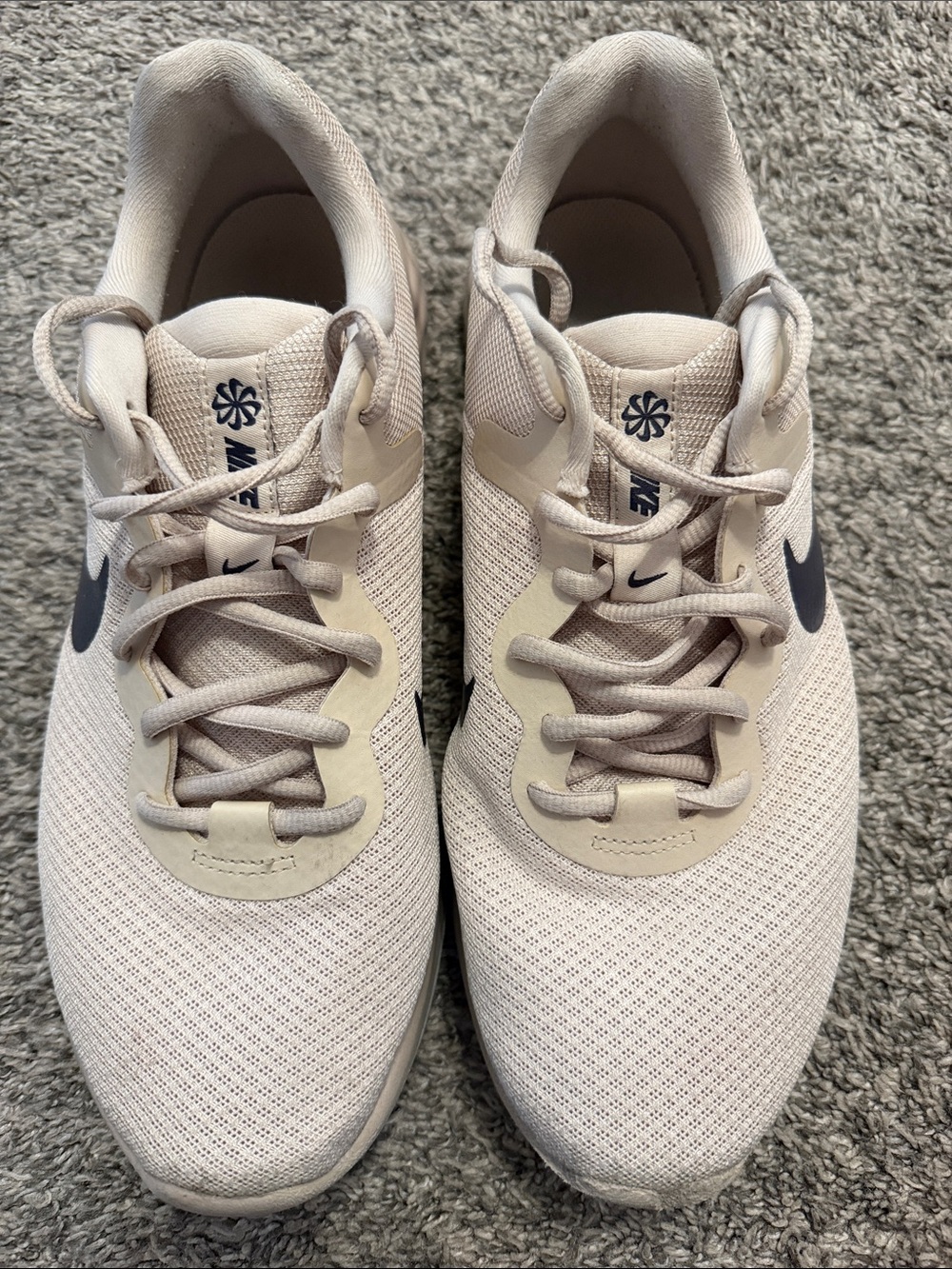 Nike Women's Running Shoes in Light Gray and Beige